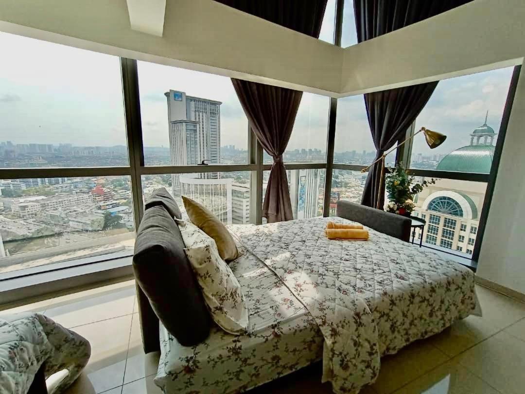 Chrisenbel Suites - Pinnacle Pj เปอตาลิงจายา ภายนอก รูปภาพ